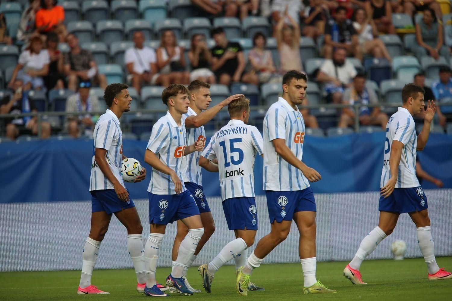 Гол Пономаренка та вилучення у відеоогляді матчу Динамо – Карабах – 1:0
