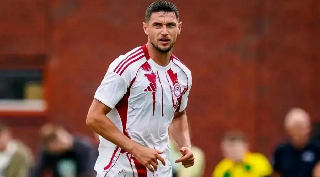 Яремчук почув вердикт від Олімпіакоса – клуб оприлюднив заявку на Лігу Європи