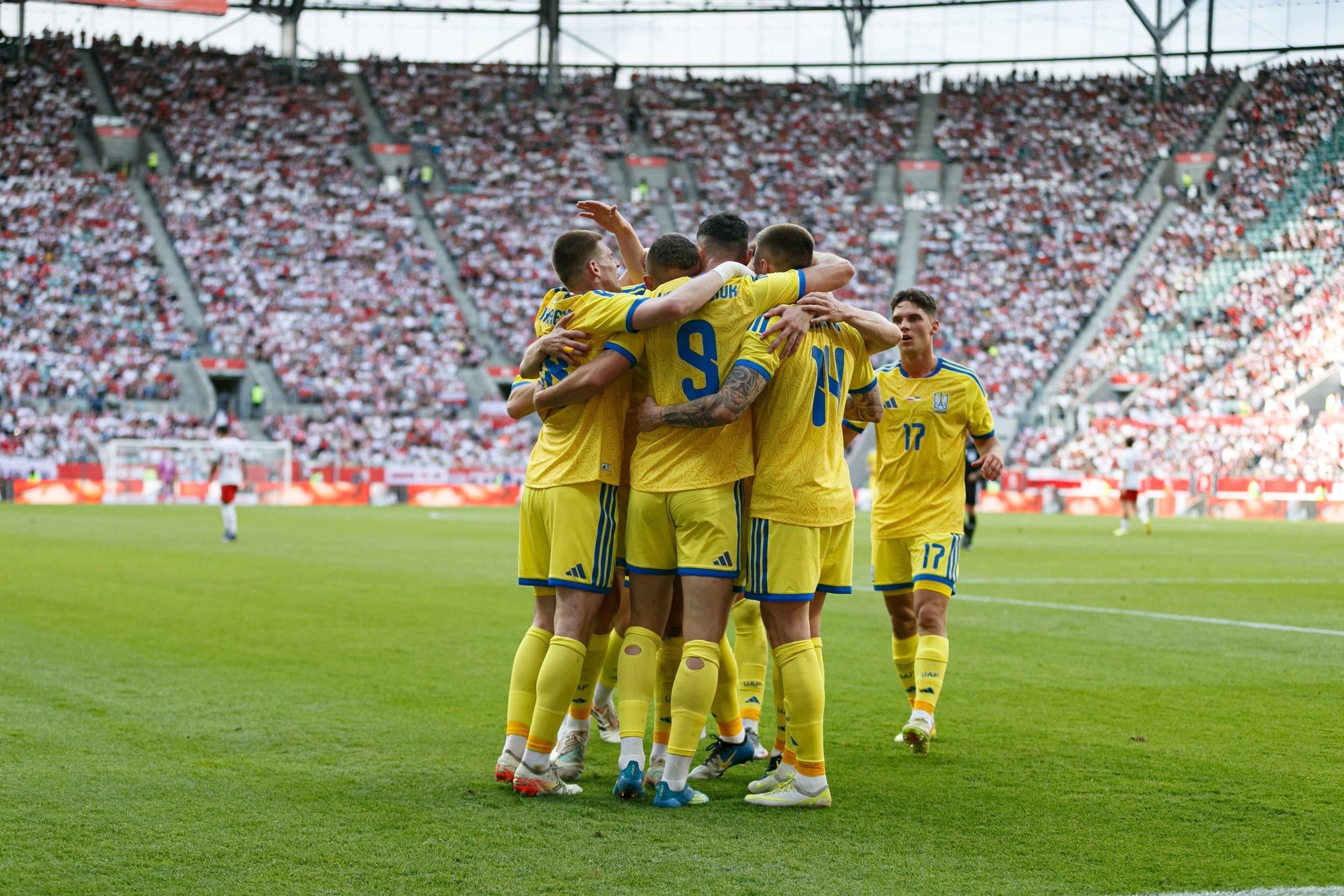 Україна і Польща можуть подати спільну заявку на проведення ЧС-2042 з футболу