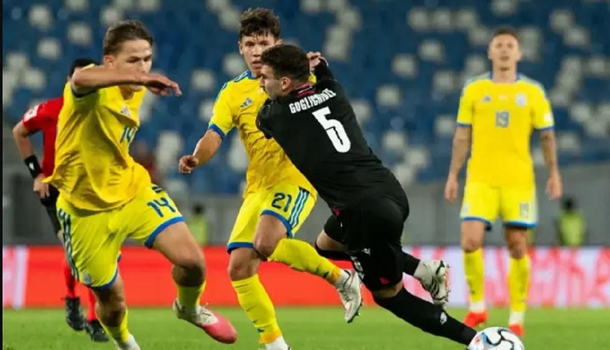 “Розумненький футболіст з навиками плеймейкера”: Севідов виділив найкращого гравця збірної України проти Грузії