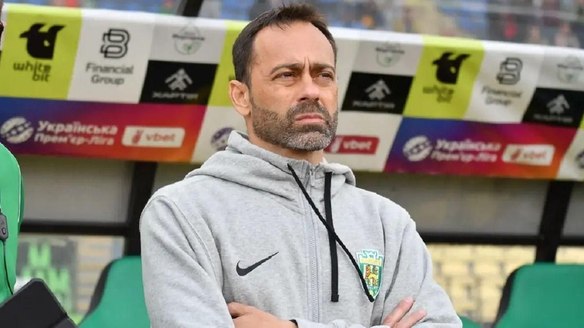 Тренер Карпат прокоментував червону Костенка: “Я наголошую”