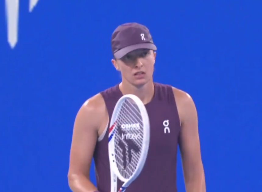 Свьонтек розгромила фіналістку US Open – відеоогляд перемоги в 1/8 Уханя