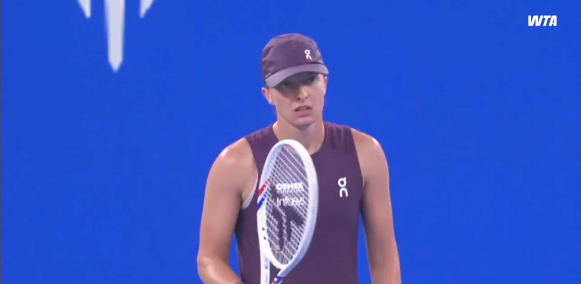 Свьонтек розгромила фіналістку US Open – відеоогляд перемоги в 1/8 Уханя